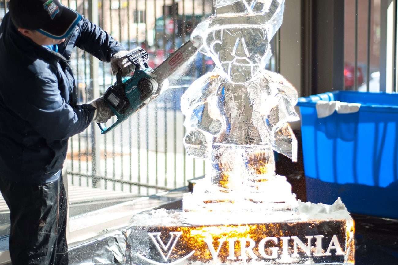 Ice sculpture